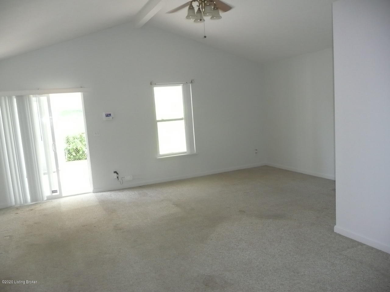 1023 Clayborne Road Louisville, KY 40214 - Photo 9 of 19 P1070162