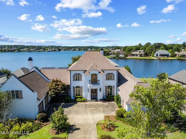 $1,595,000 | 115 Cedar Woods Cove, Madison, MS 39110