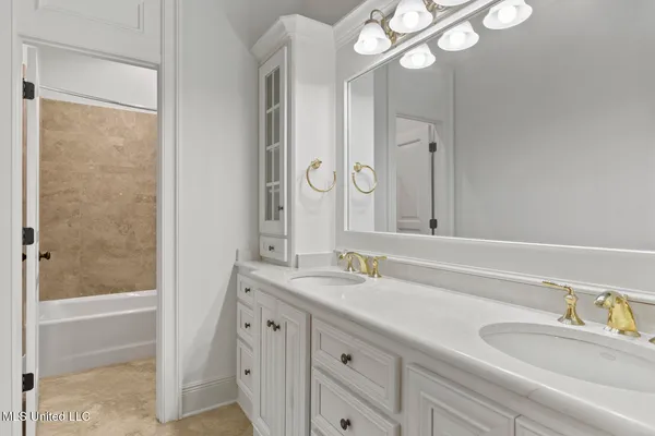 $1,595,000 | 115 Cedar Woods Cove, Madison, MS 39110