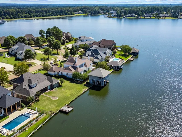 $1,595,000 | 115 Cedar Woods Cove, Madison, MS 39110