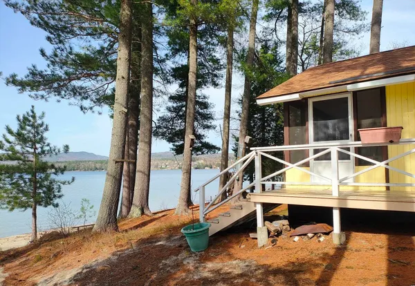 $2,200 | 19 Arrowhead Point Road, Bristol, NH 03222