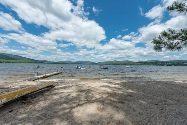 $2,200 | 19 Arrowhead Point Road, Bristol, NH 03222