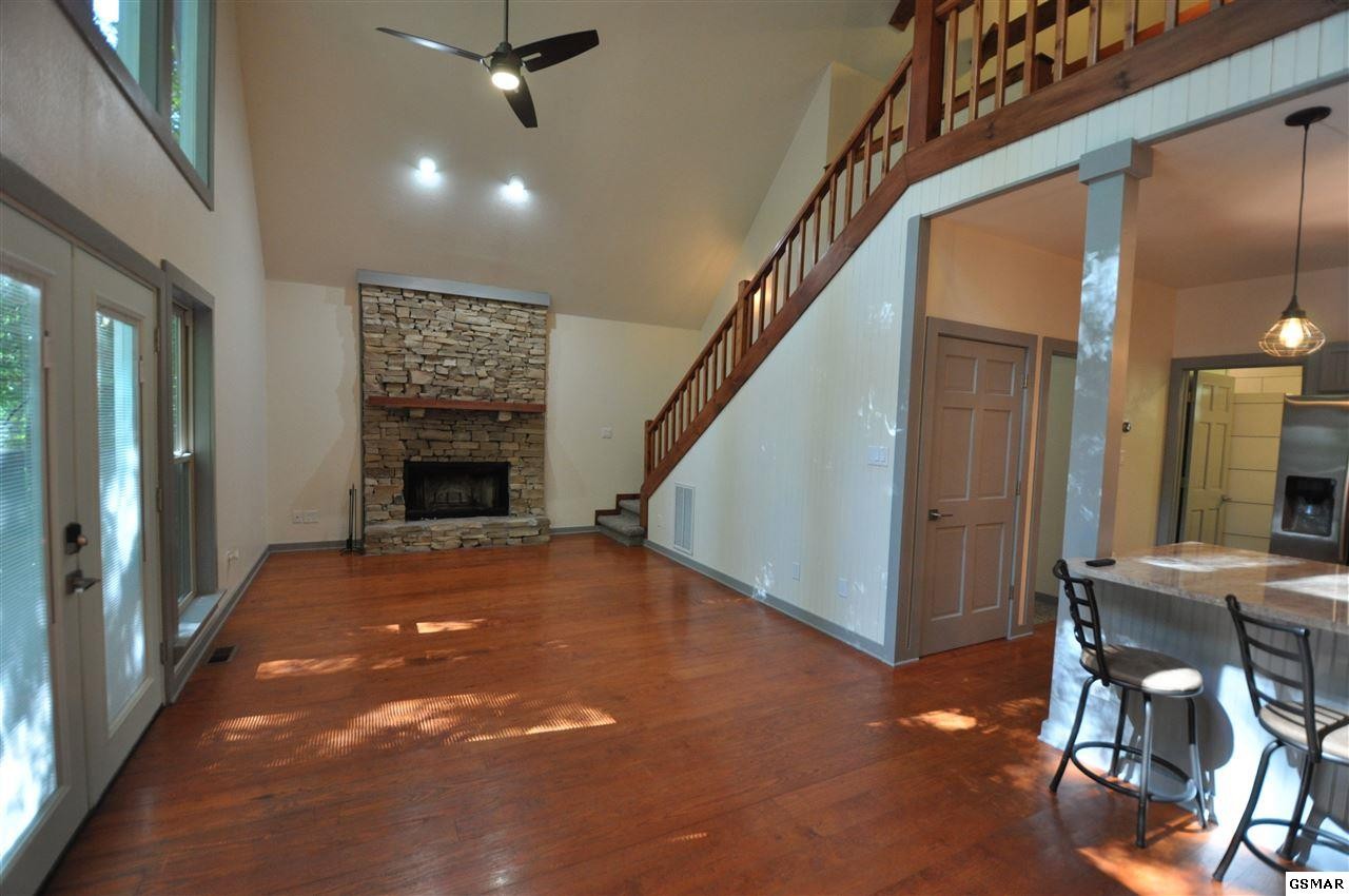 438 Laurel Road Townsend, TN 37882 - Photo 5 of 28 Gallery Image 5