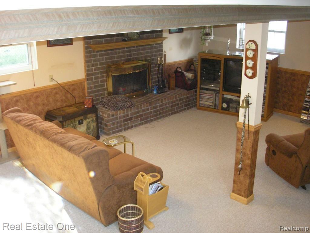 42420 Proctor Road Canton, MI 48188 - Photo 28 of 43 P1011127.jpg