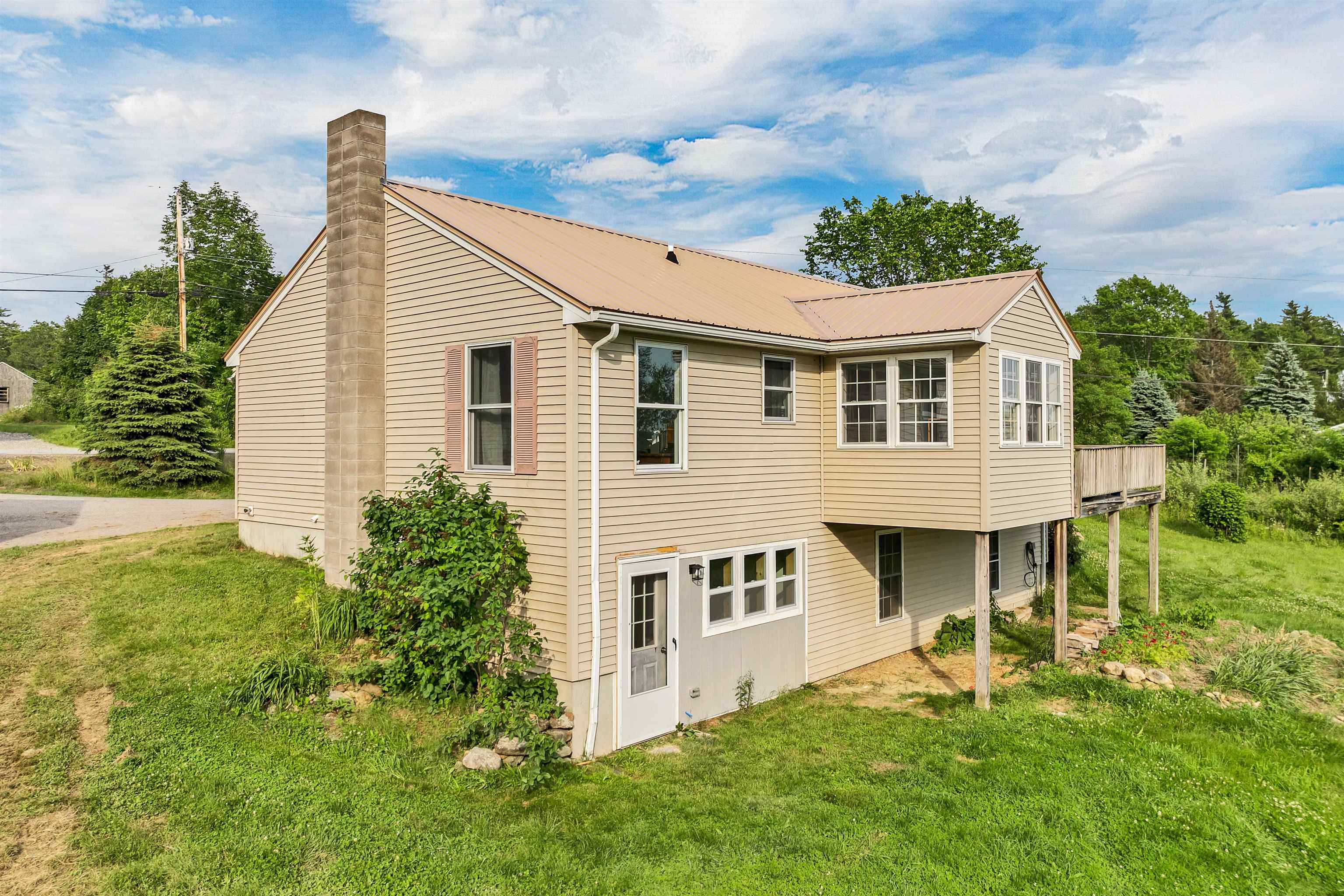 145 Bow Lake Road Barnstead, NH 03218 - Photo 3 of 29