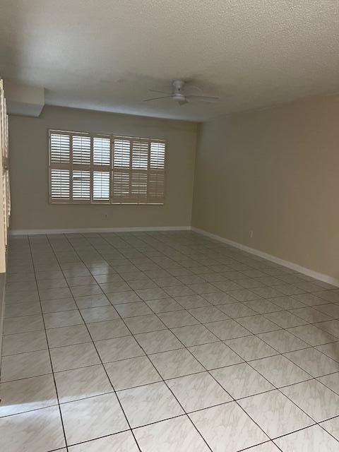 4701 Roxbury Court Boynton Beach, FL 33436 - Photo 12 of 29 Living area