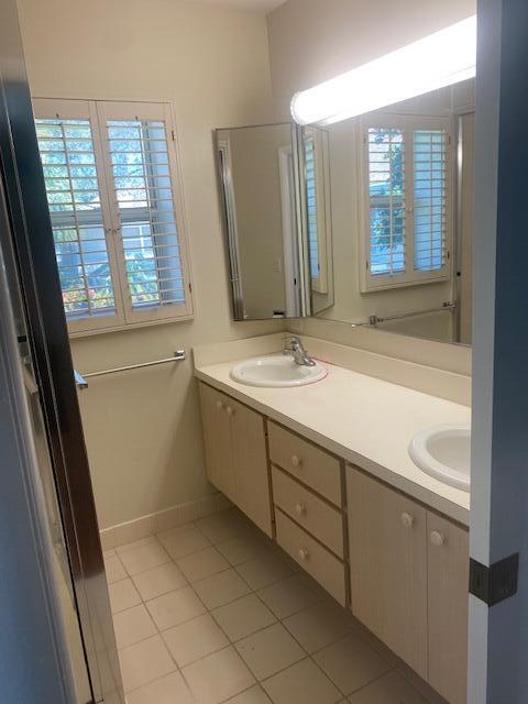 4701 Roxbury Court Boynton Beach, FL 33436 - Photo 18 of 29 Primary Bath