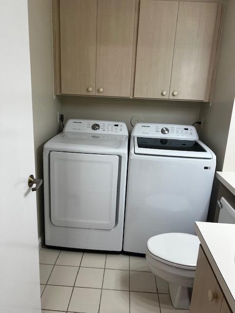 4701 Roxbury Court Boynton Beach, FL 33436 - Photo 9 of 29 Laundry/ 1/2 bath