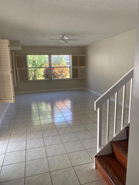 4701 Roxbury Court Boynton Beach, FL 33436 - Photo 10 of 29 Living area
