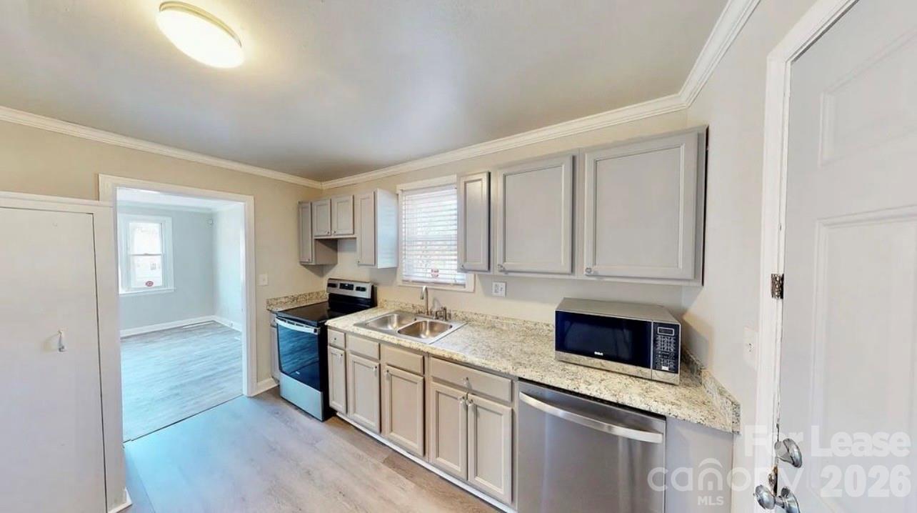2320 Vanderbilt Road Charlotte, NC 28206 - Photo 3 of 8
