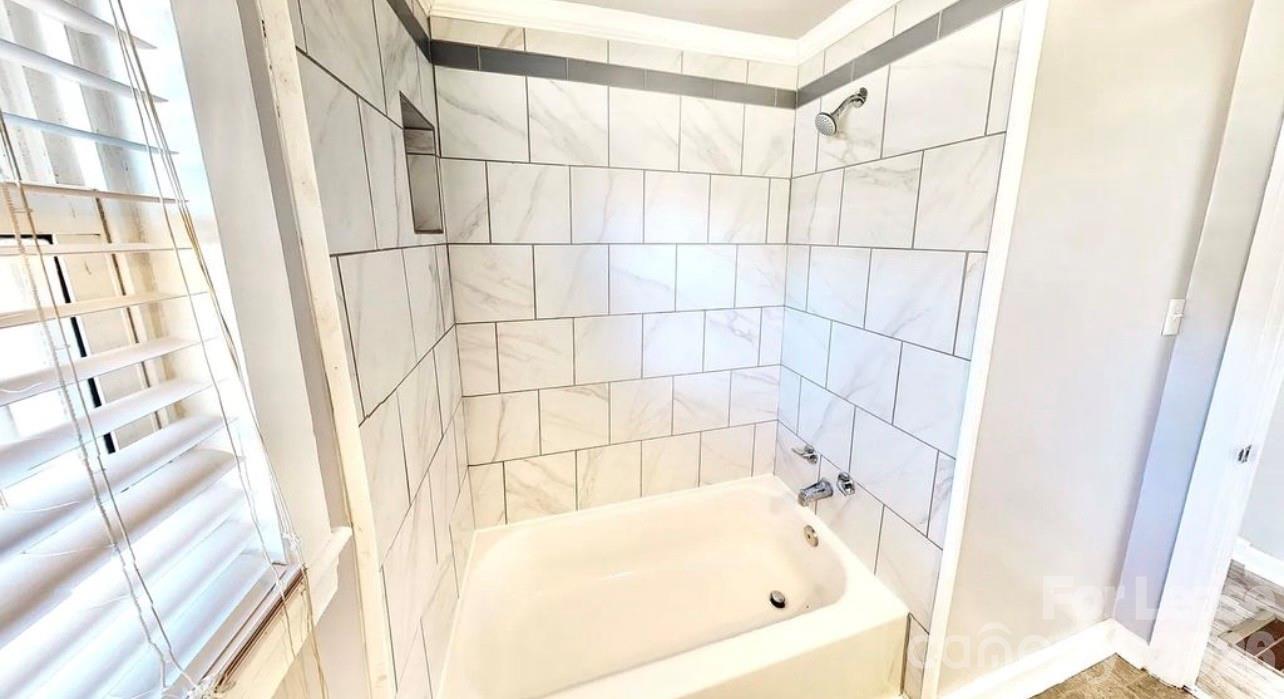 2320 Vanderbilt Road Charlotte, NC 28206 - Photo 7 of 8