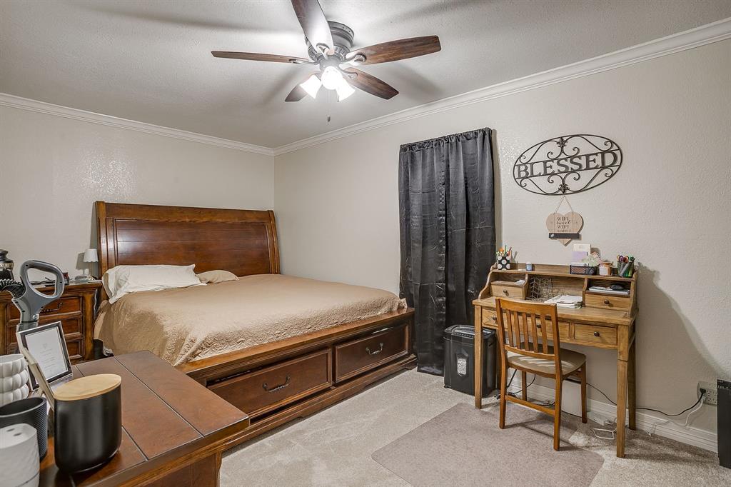 449 Dunlap Avenue Boyd, TX 76023 - Photo 18 of 27