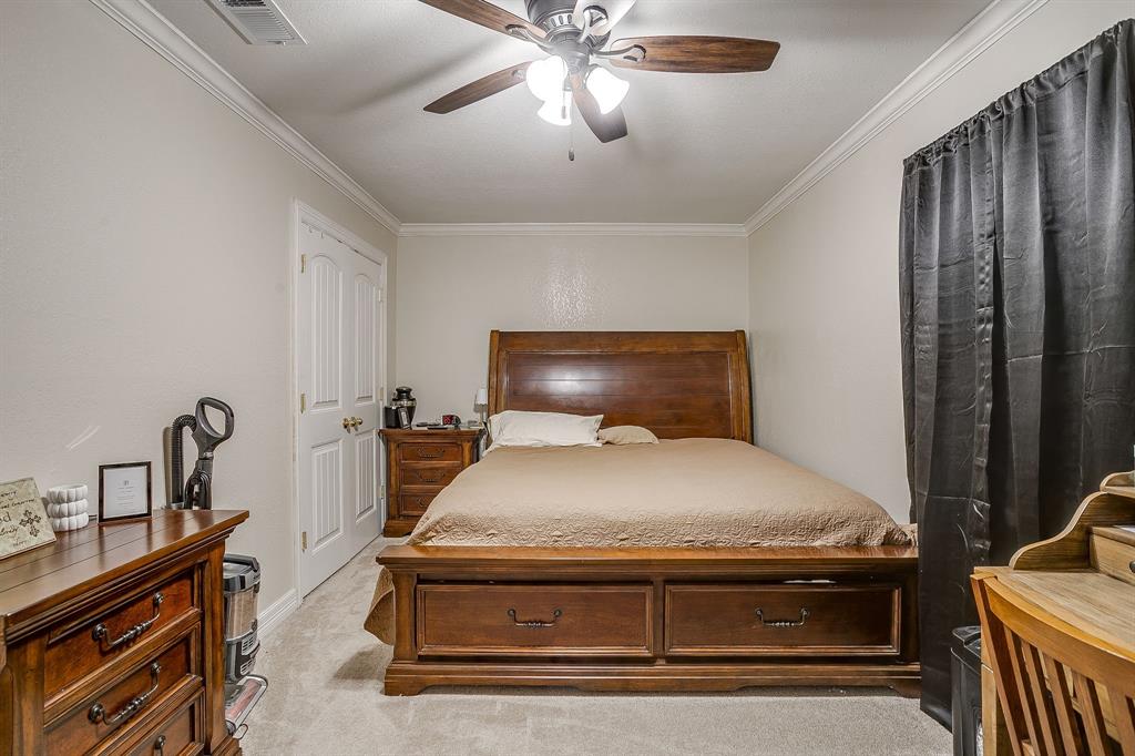 449 Dunlap Avenue Boyd, TX 76023 - Photo 19 of 27