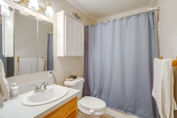 $206,000 | 449 Dunlap Avenue, Boyd, TX 76023