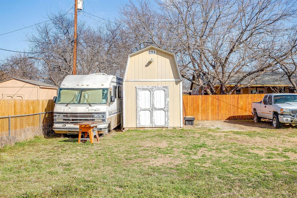 449 Dunlap Avenue Boyd, TX 76023 - Photo 24 of 27