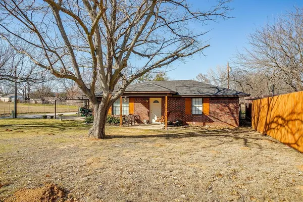 $206,000 | 449 Dunlap Avenue, Boyd, TX 76023
