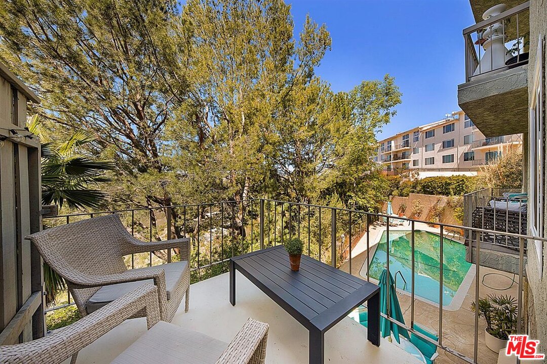2345 Roscomare Road, Unit 201 Los Angeles, CA 90077 - Photo 13 of 17