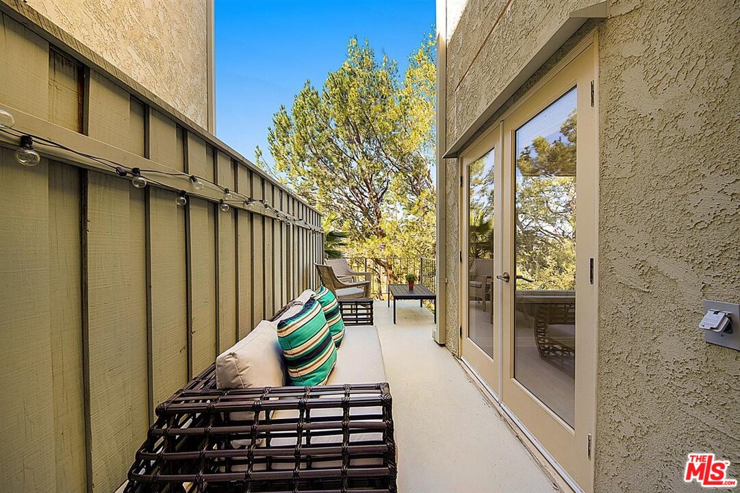 2345 Roscomare Road, Unit 201 Los Angeles, CA 90077 - Photo 15 of 17