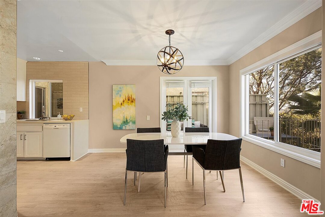 2345 Roscomare Road, Unit 201 Los Angeles, CA 90077 - Photo 4 of 17