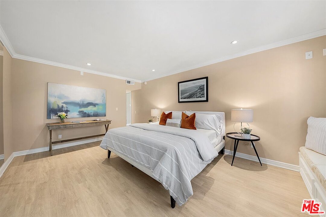 2345 Roscomare Road, Unit 201 Los Angeles, CA 90077 - Photo 8 of 17