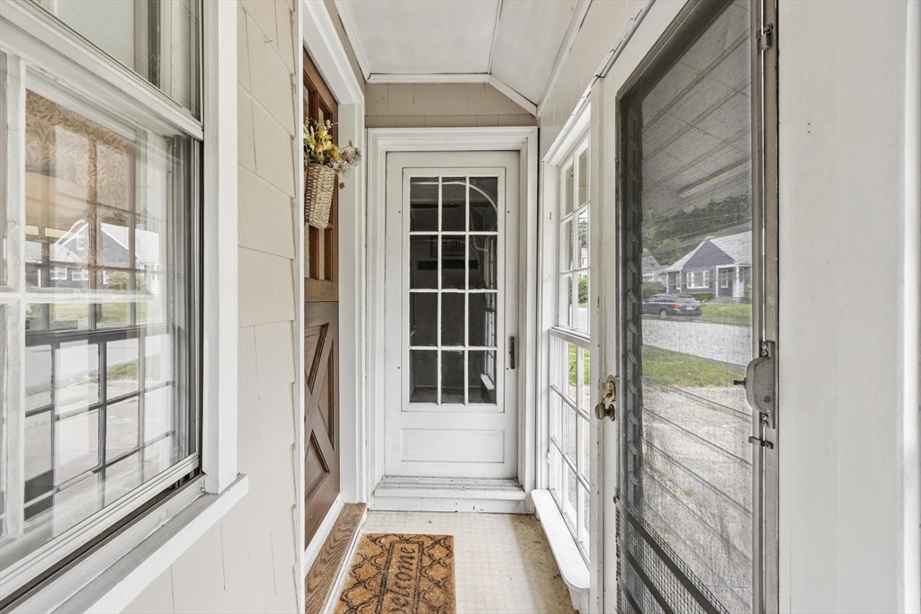 11 Whitla Drive Worcester, MA 01604 - Photo 20 of 32