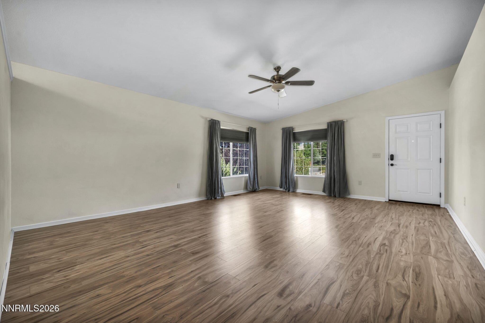18124 Pasado Court Reno, NV 89508 - Photo 6 of 26 17-web-or-mls-18124-pasado-ct