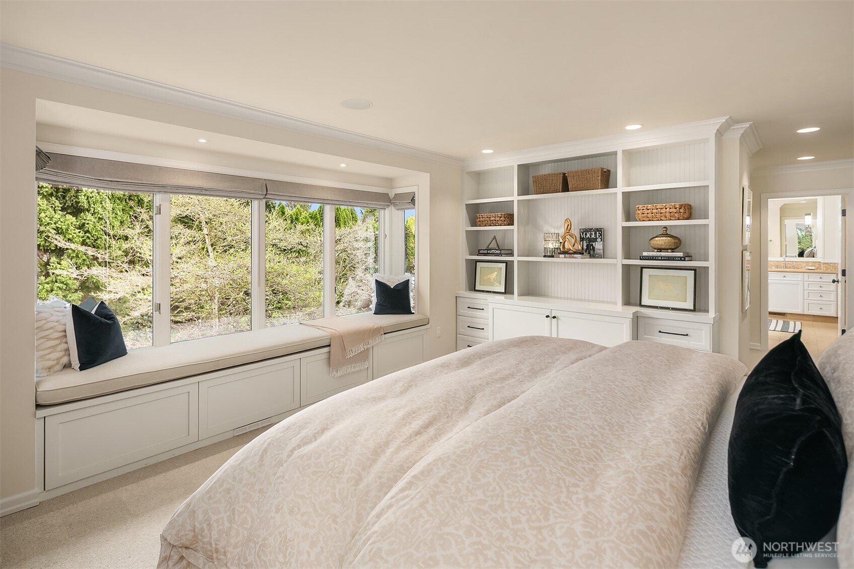 838 Evergreen Point Road Medina, WA 98039 - Photo 12 of 24