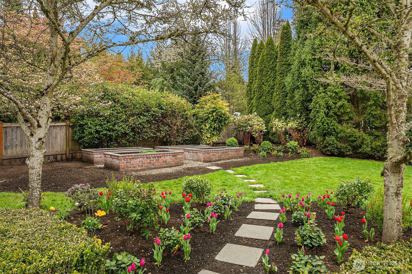 838 Evergreen Point Road Medina, WA 98039 - Photo 22 of 24