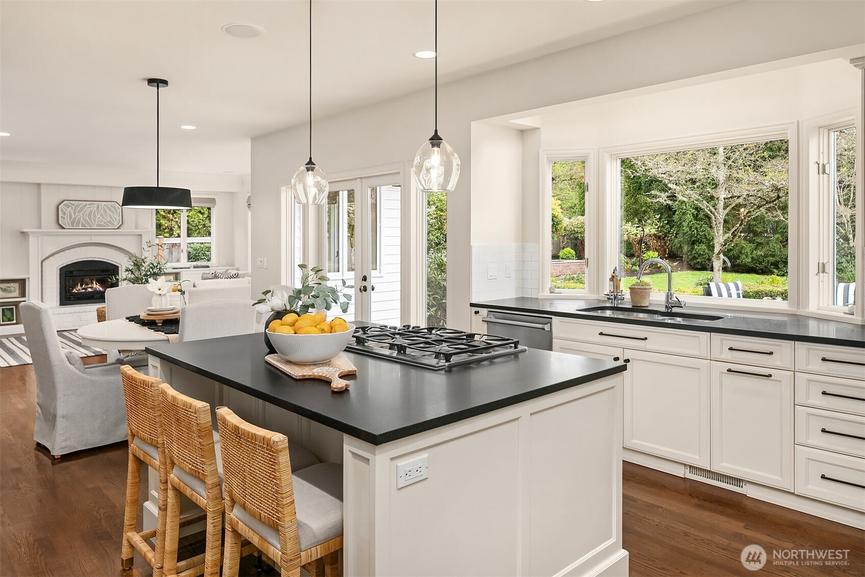 838 Evergreen Point Road Medina, WA 98039 - Photo 7 of 24