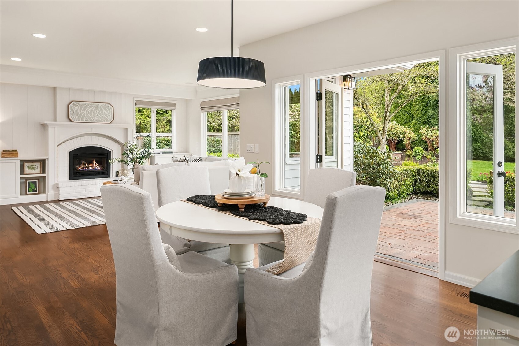 838 Evergreen Point Road Medina, WA 98039 - Photo 8 of 24