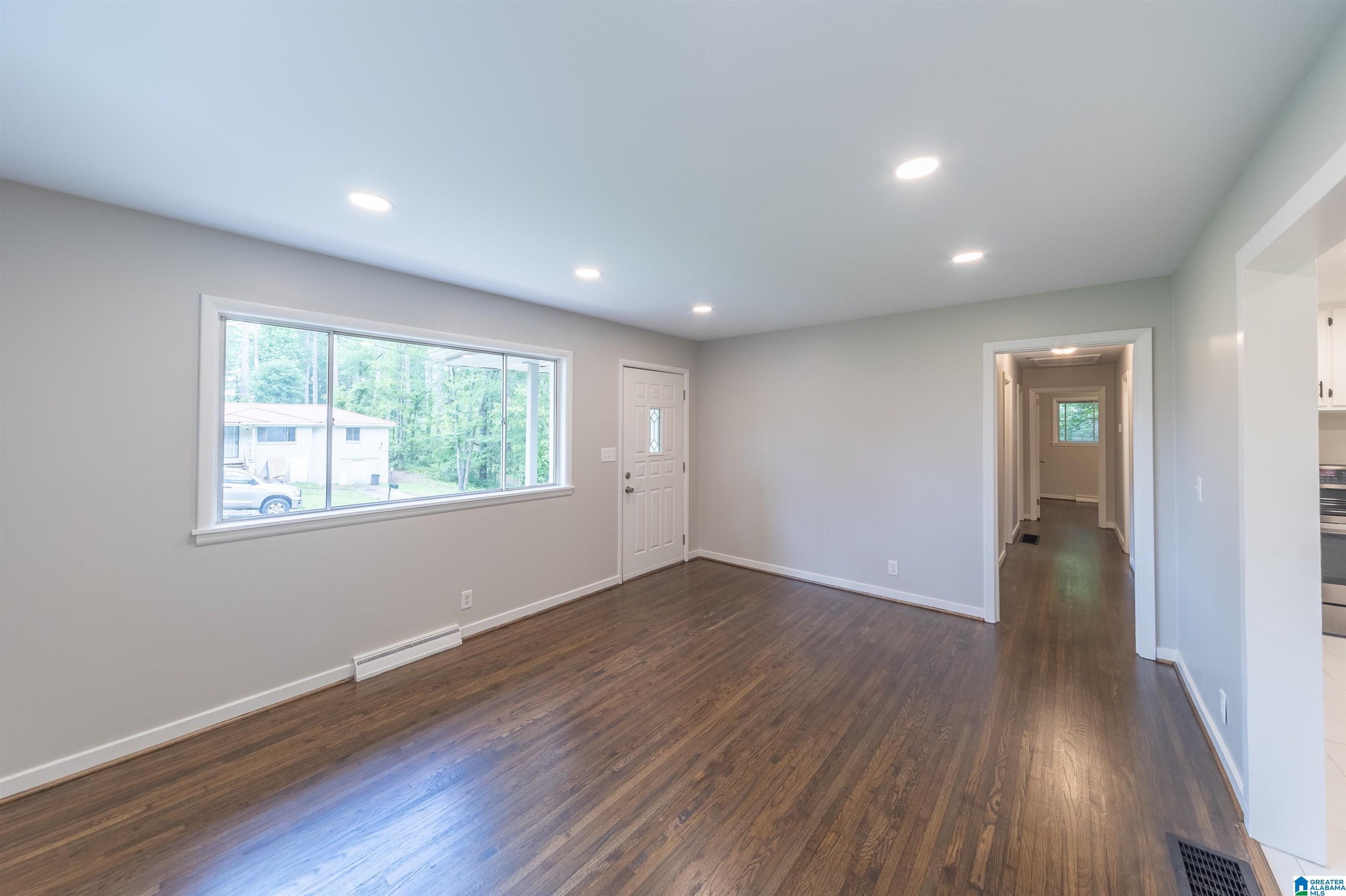 709 Rebecca Road Birmingham, AL 35206 - Photo 4 of 19