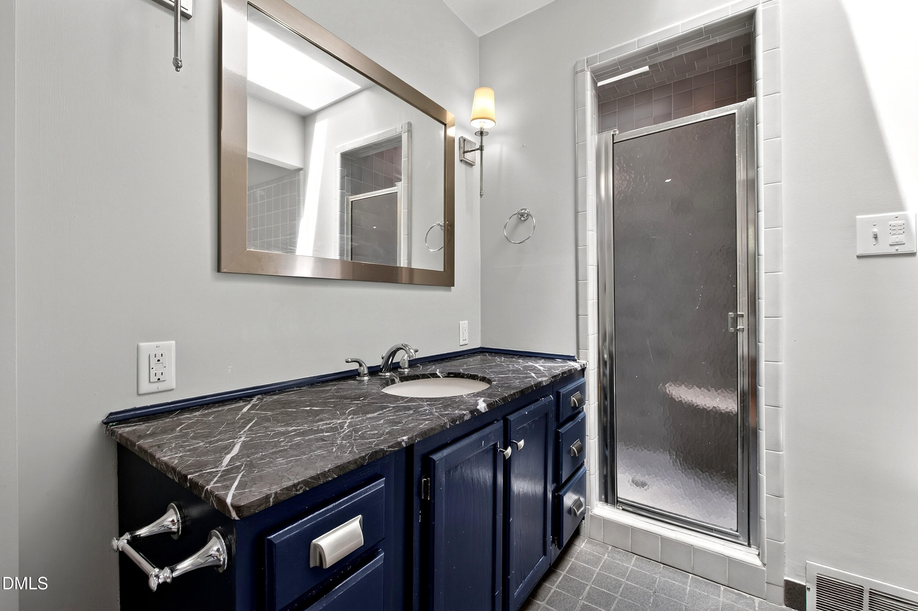 1321 Hathaway Road Raleigh, NC 27608 - Photo 34 of 47 Hathaway (23)