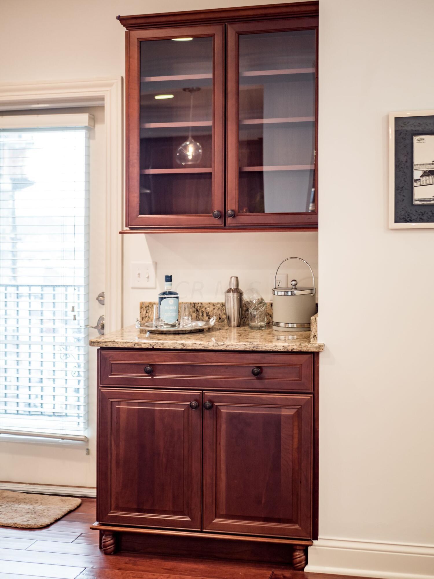 3175 Tremont Road, Unit 510 Columbus, OH 43221 - Photo 39 of 51 096_e9e6f9_A 3175 Tremont 086