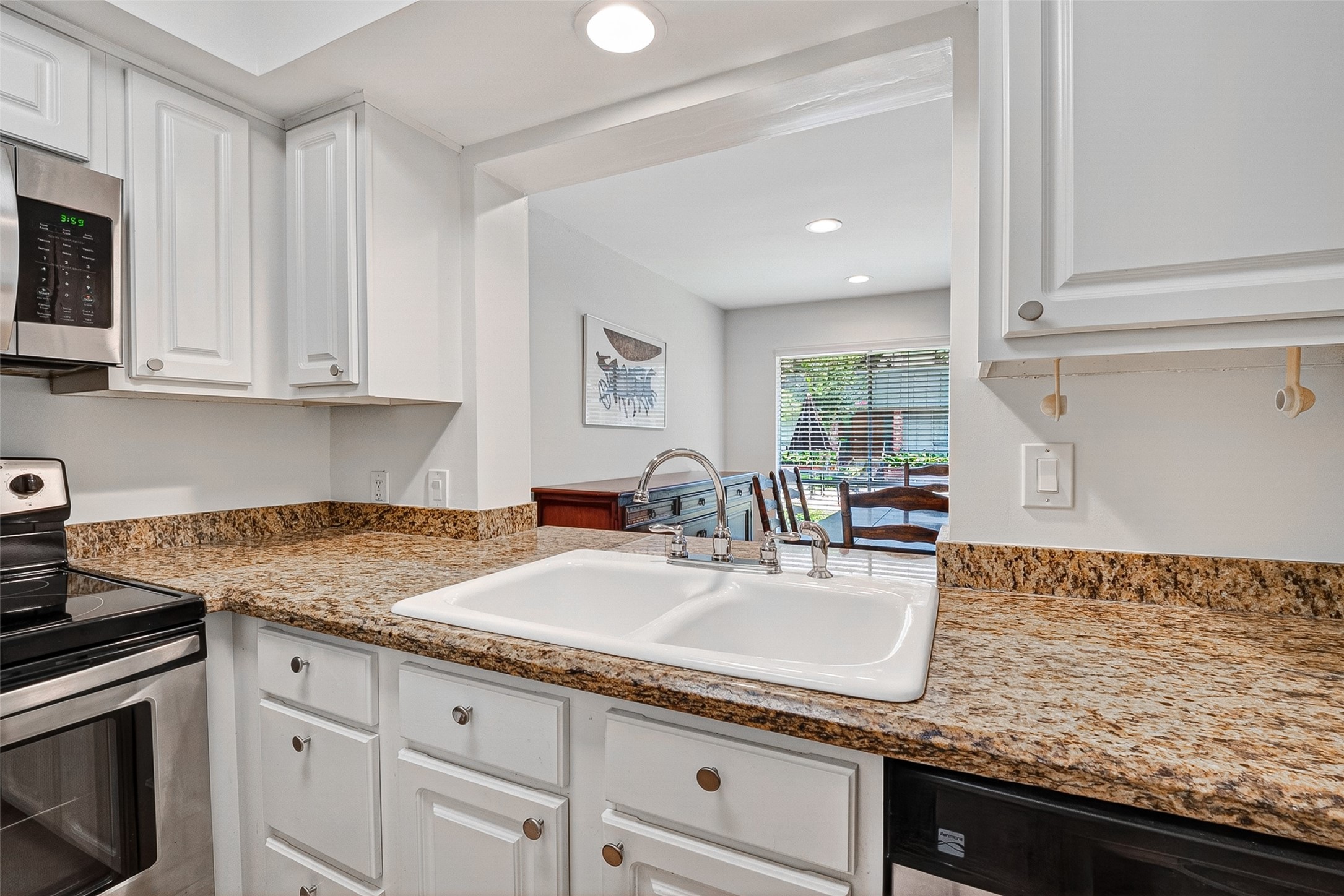 6466 Bayou Glen Road, Unit 6466 Houston, TX 77057 - Photo 17 of 34