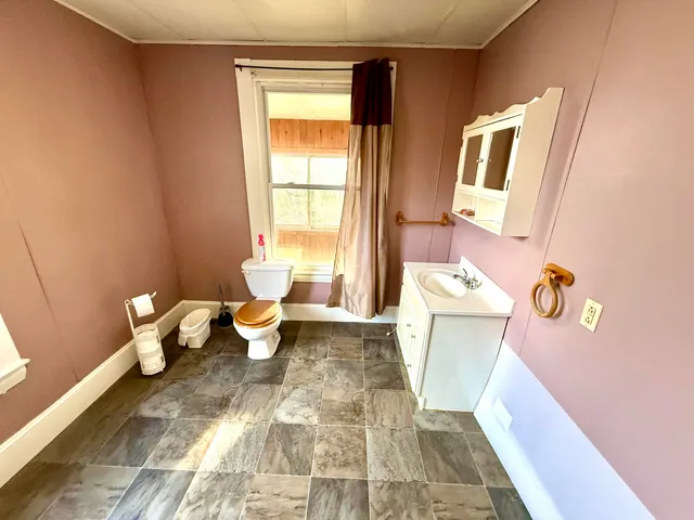 $149,900 | 15 Fay Court, Dexter, ME 04930