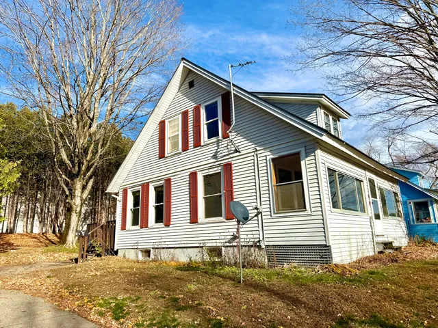 $149,900 | 15 Fay Court, Dexter, ME 04930