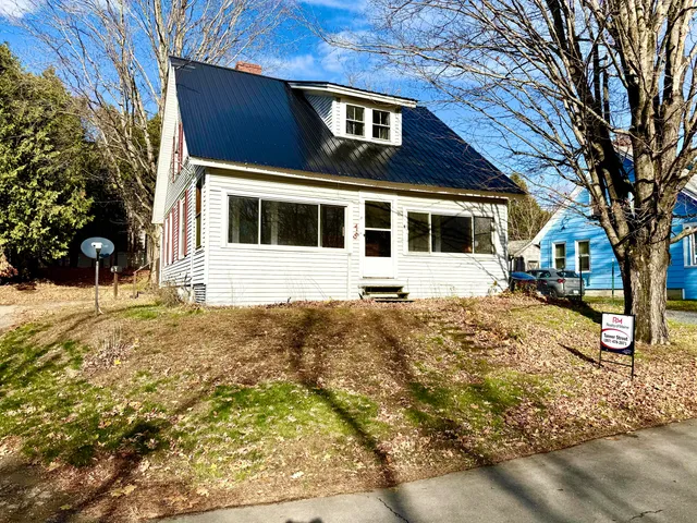 $149,900 | 15 Fay Court, Dexter, ME 04930