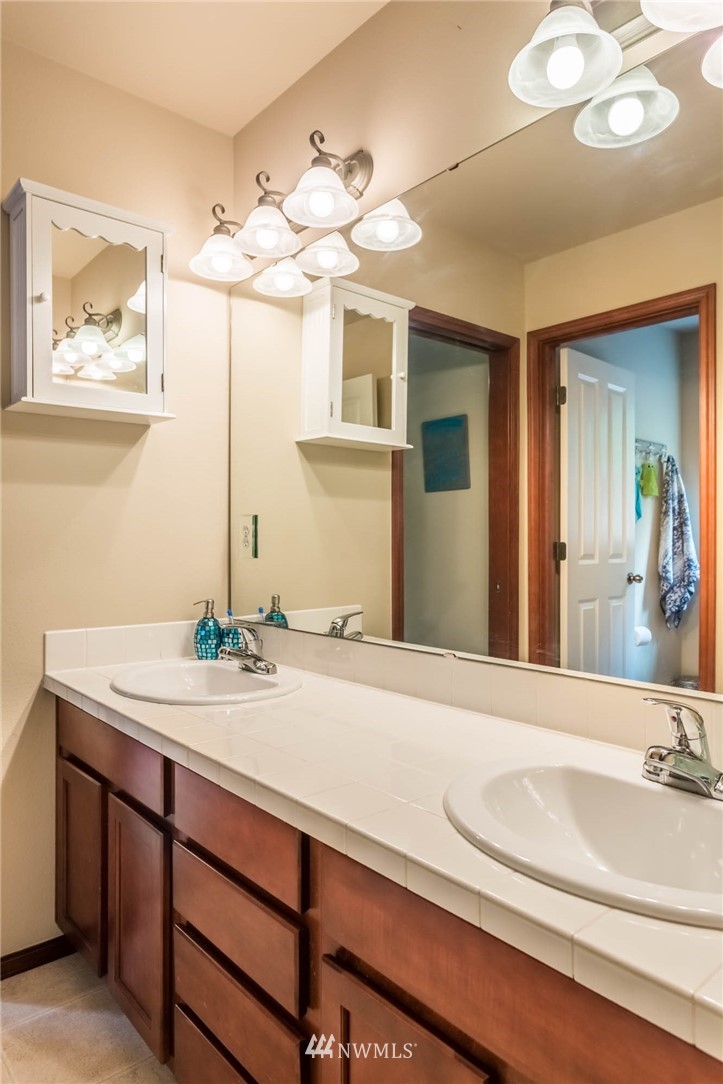 21611 10th Drive Southeast Bothell, WA 98021 - Photo 17 of 23