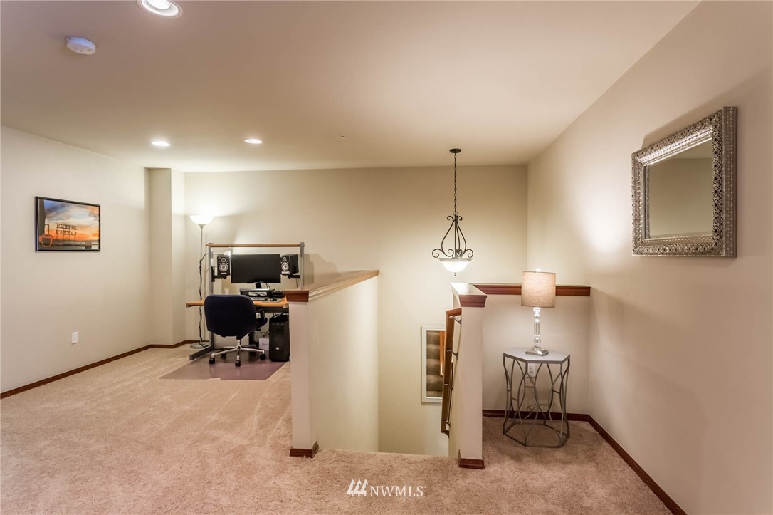 21611 10th Drive Southeast Bothell, WA 98021 - Photo 18 of 23
