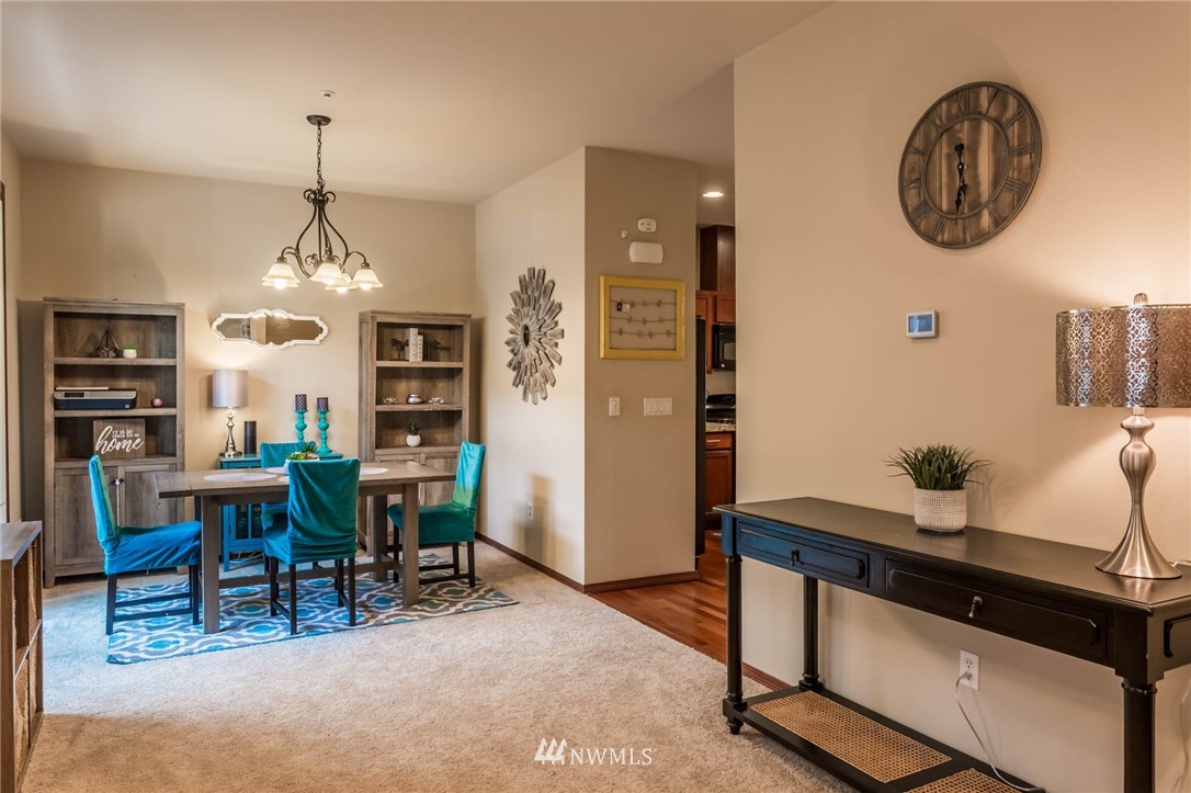 21611 10th Drive Southeast Bothell, WA 98021 - Photo 6 of 23