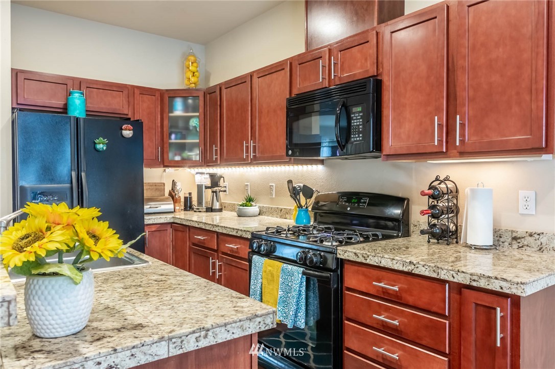 21611 10th Drive Southeast Bothell, WA 98021 - Photo 7 of 23