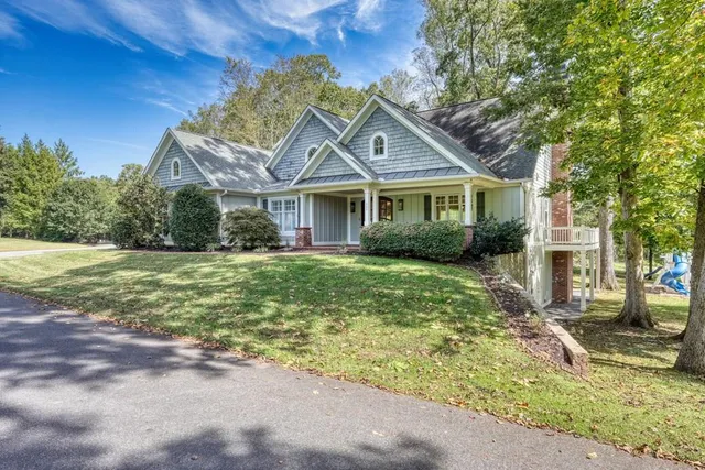 $1,190,000 | 609 Cypress Pointe Lane, Hayesville, NC 28904