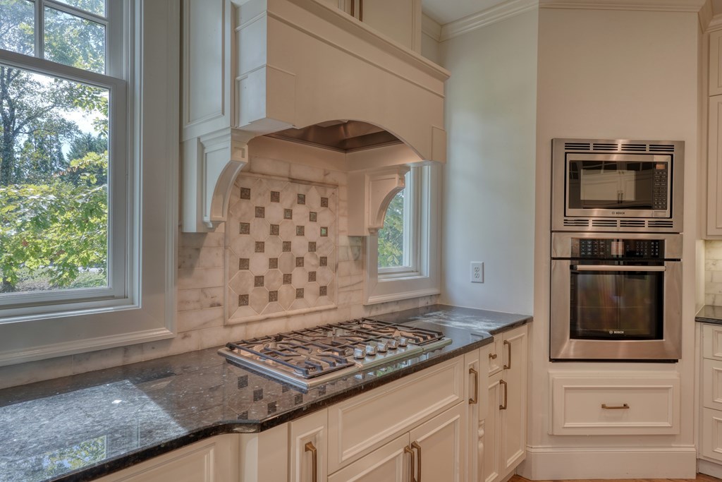 609 Cypress Pointe Lane Hayesville, NC 28904 - Photo 19 of 75