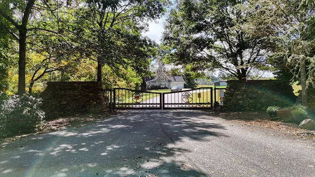 $1,190,000 | 609 Cypress Pointe Lane, Hayesville, NC 28904