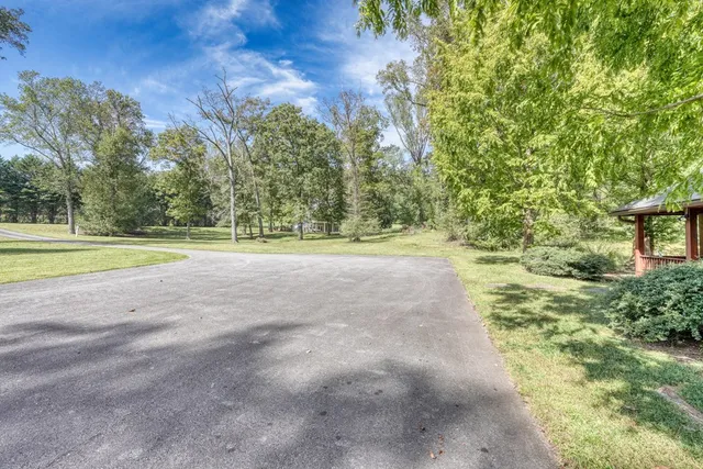 $1,190,000 | 609 Cypress Pointe Lane, Hayesville, NC 28904