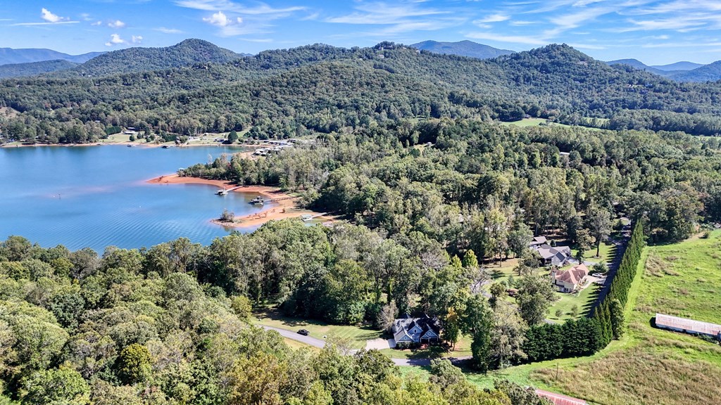 609 Cypress Pointe Lane Hayesville, NC 28904 - Photo 71 of 75