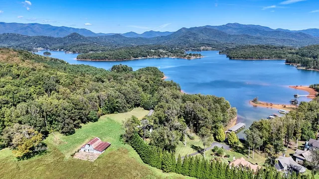 $1,190,000 | 609 Cypress Pointe Lane, Hayesville, NC 28904