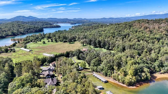 $1,190,000 | 609 Cypress Pointe Lane, Hayesville, NC 28904