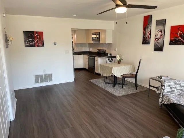 $2,050 | 190 Charles Street, Unit 190, Secaucus, NJ 07094