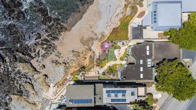 a view of a terrace with a garden